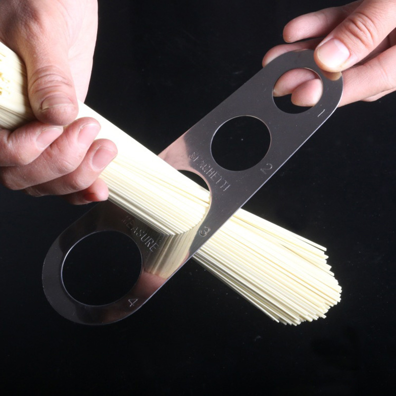 Medidor de espagueti de acero  - Kitchen Gadgets Pakistan reseña y precio